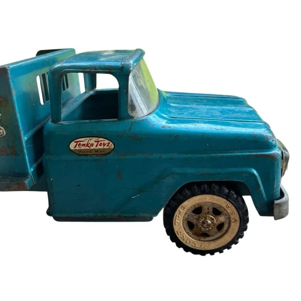 Vintage Tonka Farms 1960’s Pressed Steel Steak Truck